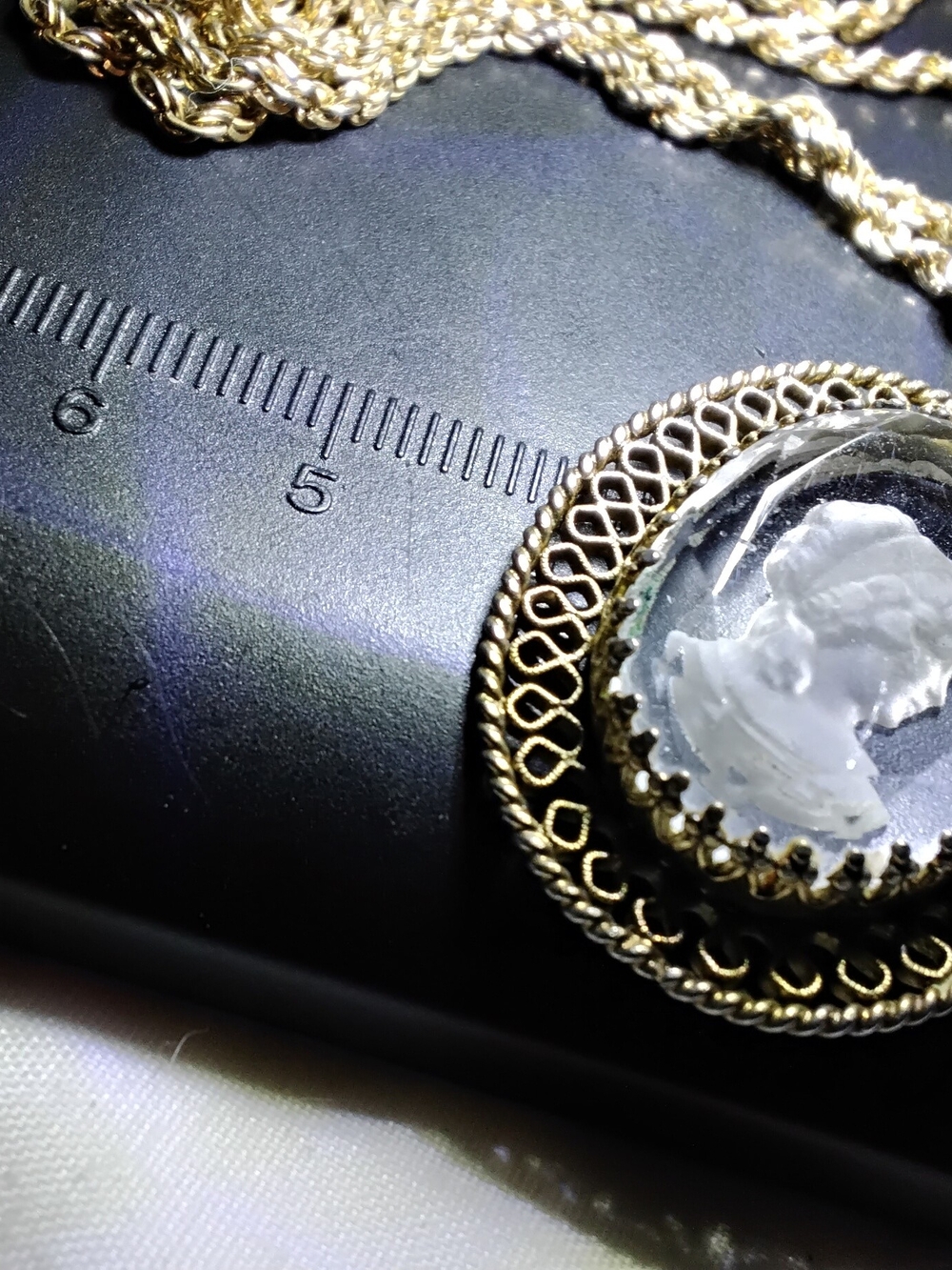 Vintage Intaglio Glass Cameo Pendant with 18" Rope Necklace